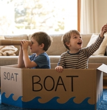 2-3 years Free Play & Imagination